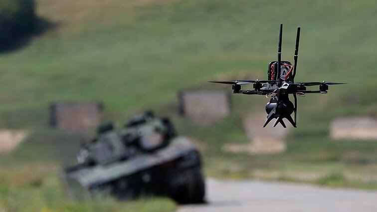 Pigios gamybos pasekmė – paklydę dronai: ekspertas paaiškino, kodėl ir kaip jie nukrypsta