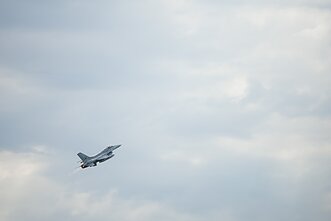 Naikintuvas F-16. Asociatyvi