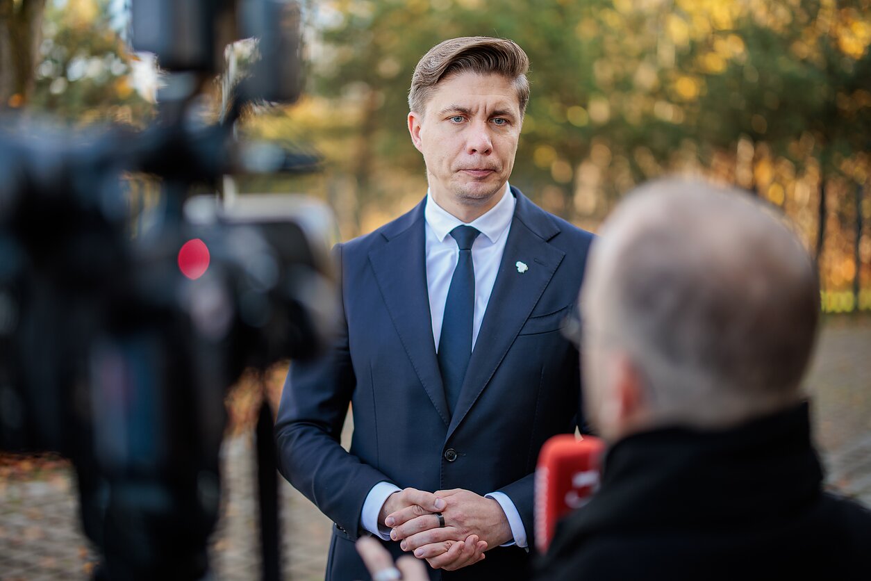 University finds plagiarism in Lithuanian PM’s doctoral thesis, gives 6 months to correct